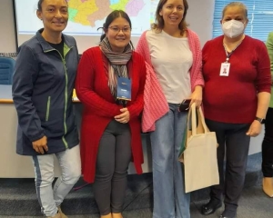 02-milene-galvao-com-luciana-casagrande-pereira-e-equipe-da-secc.jpeg